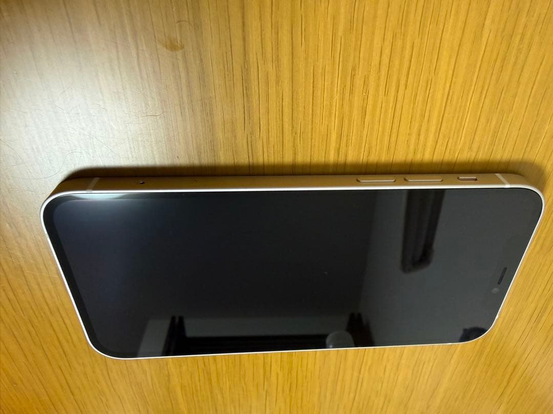 iPhone 12 64GB ホワイト SIMフリー