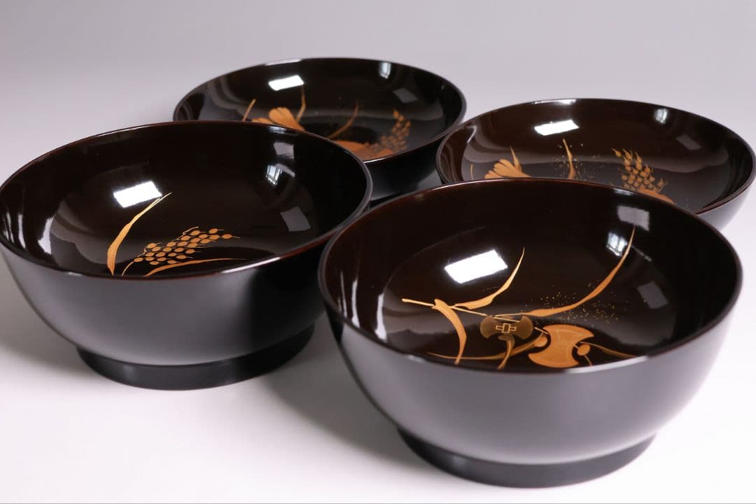 【MB281】加賀蒔絵 天然木漆塗 打出の小槌稲穂金蒔絵 黒塗椀 二客 大正昭和