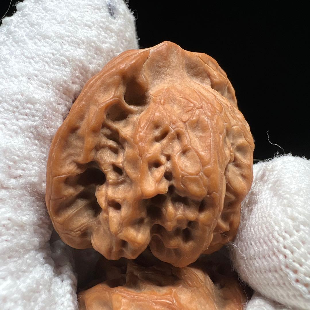 文玩堂：「（精品）佛肚獅子頭文玩クルミ　粉皮・粉骨（無修整）」