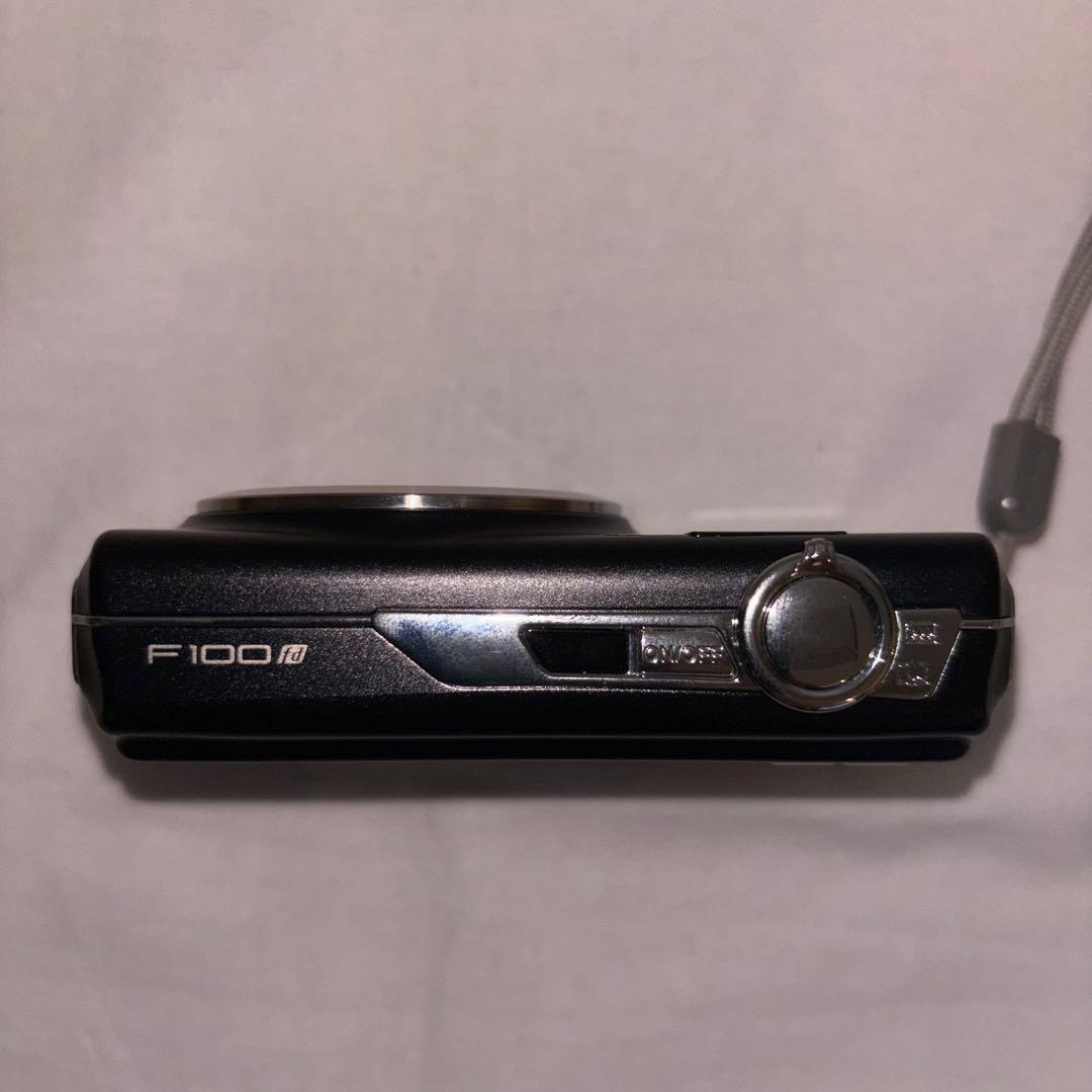FUJIFILM FinePix F100 コンパクトデジタルカメラ