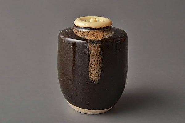 k469 【特価】茶道具　陶六窯　仕覆付茶入二点