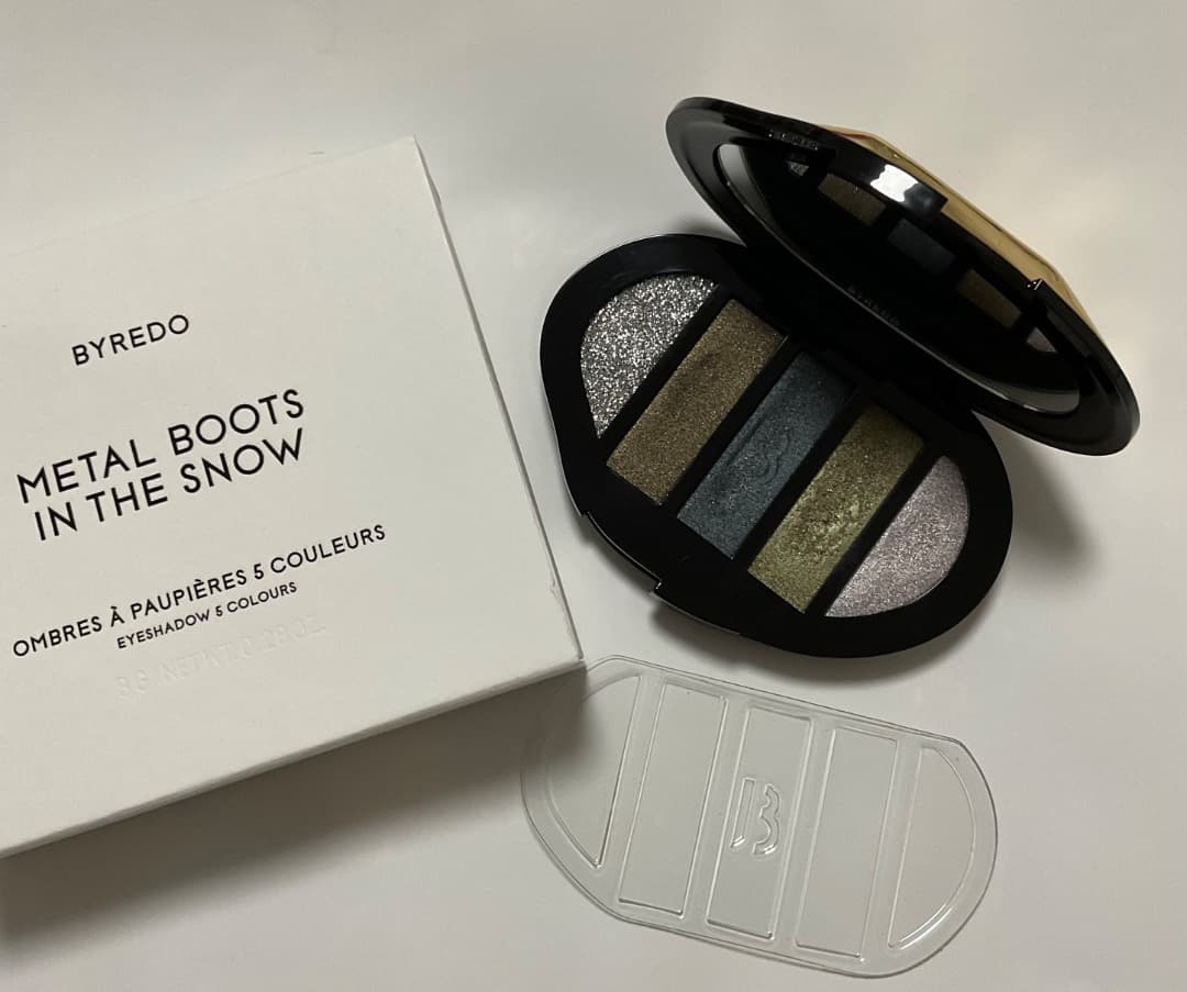 BYREDO バイレードアイシャドウ