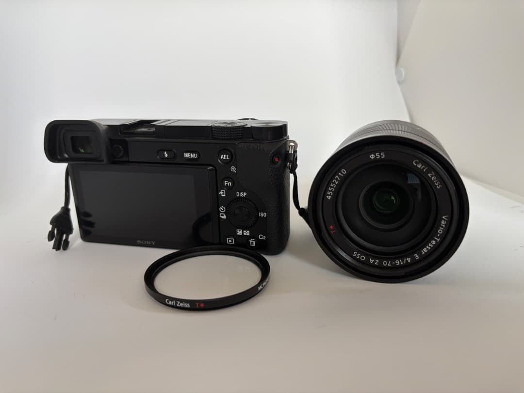 ソニーミラーレス一眼α6100＋カールツァイスズームレンズ SEL1670Z 他