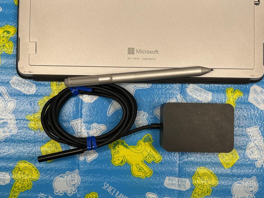 Surface Go 2 10.5型 タッチパネル キーボード ペン 超美品