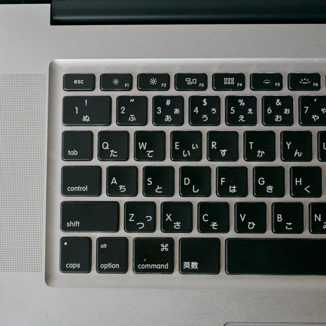 MacBook Pro 17-inch Late 2011 ハードケース付き