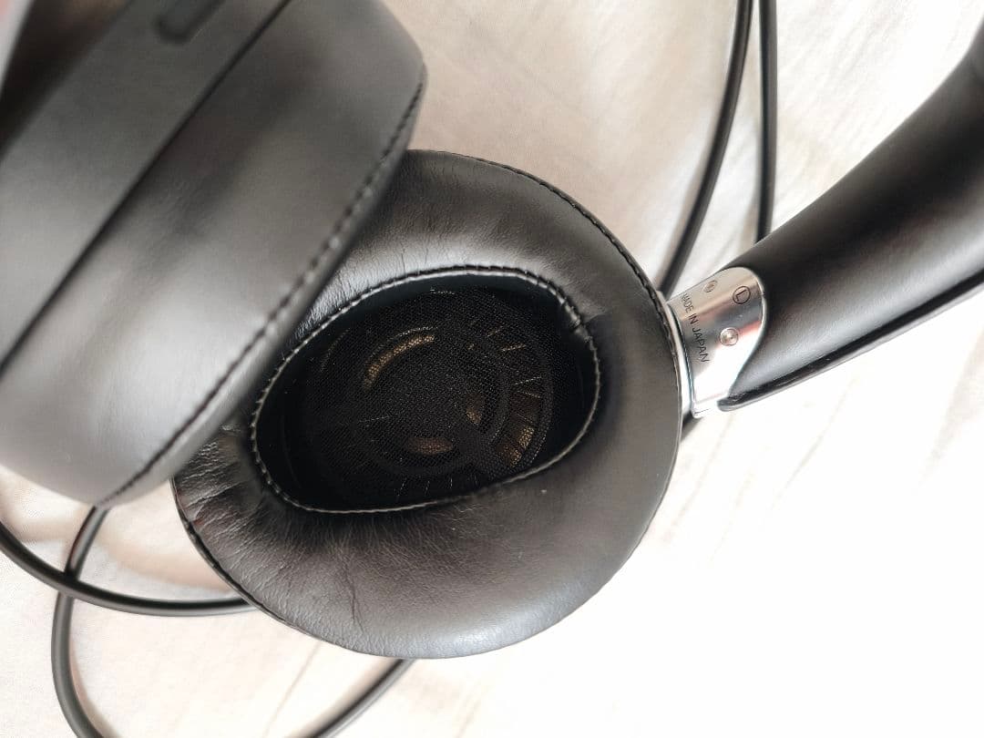 SONY MDR-Z7 初代 中古美品 箱付き 一部ケーブルなし