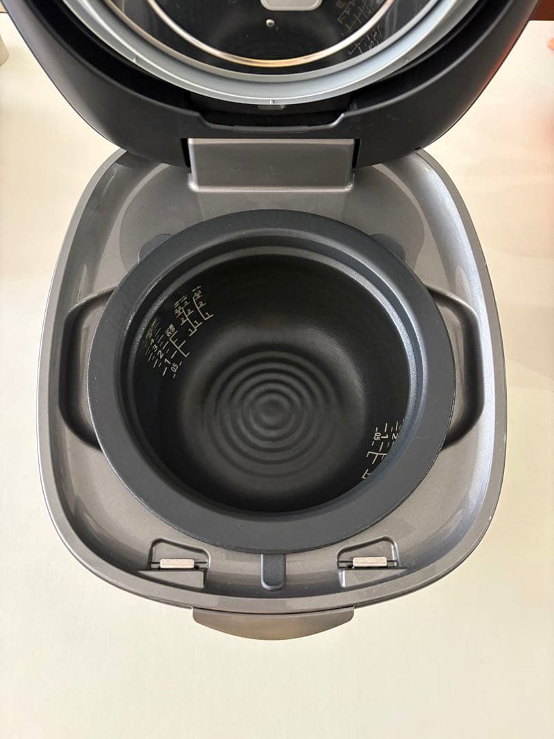 25年製最新高級モデル圧力IH炊飯器 『土鍋 ご泡火炊き』 JPL-T100