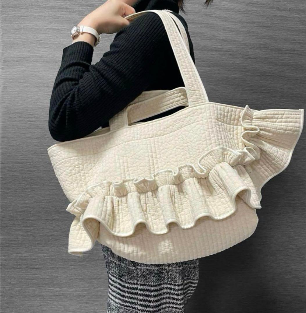 新作♡ヌビバッグ　フリルギャザー　ベージュ　　ダブルハンドル　底板マグネット付き