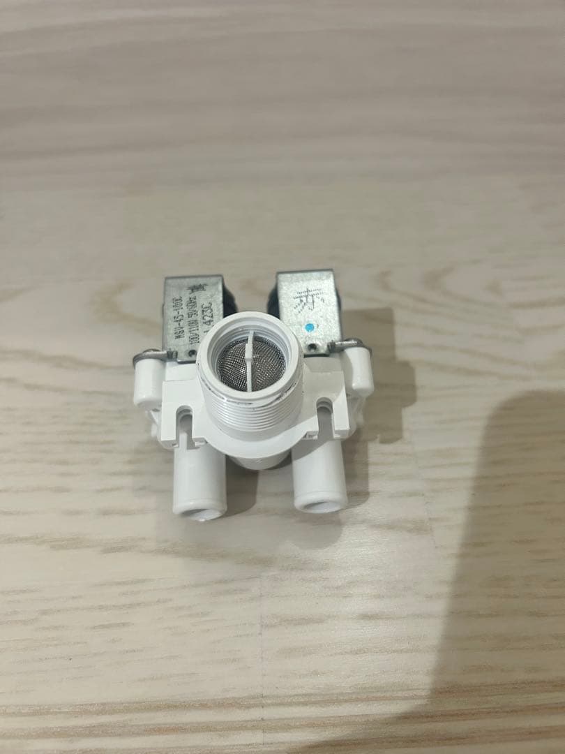 日立　洗濯機　給水弁 BW-8GV 030