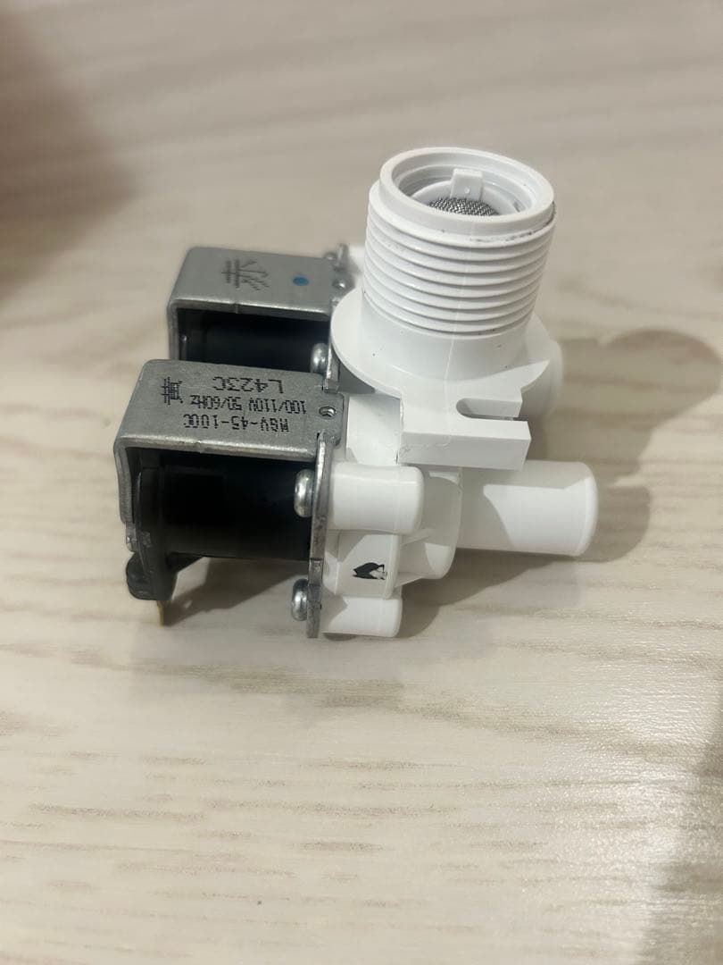 日立　洗濯機　給水弁 BW-8GV 030