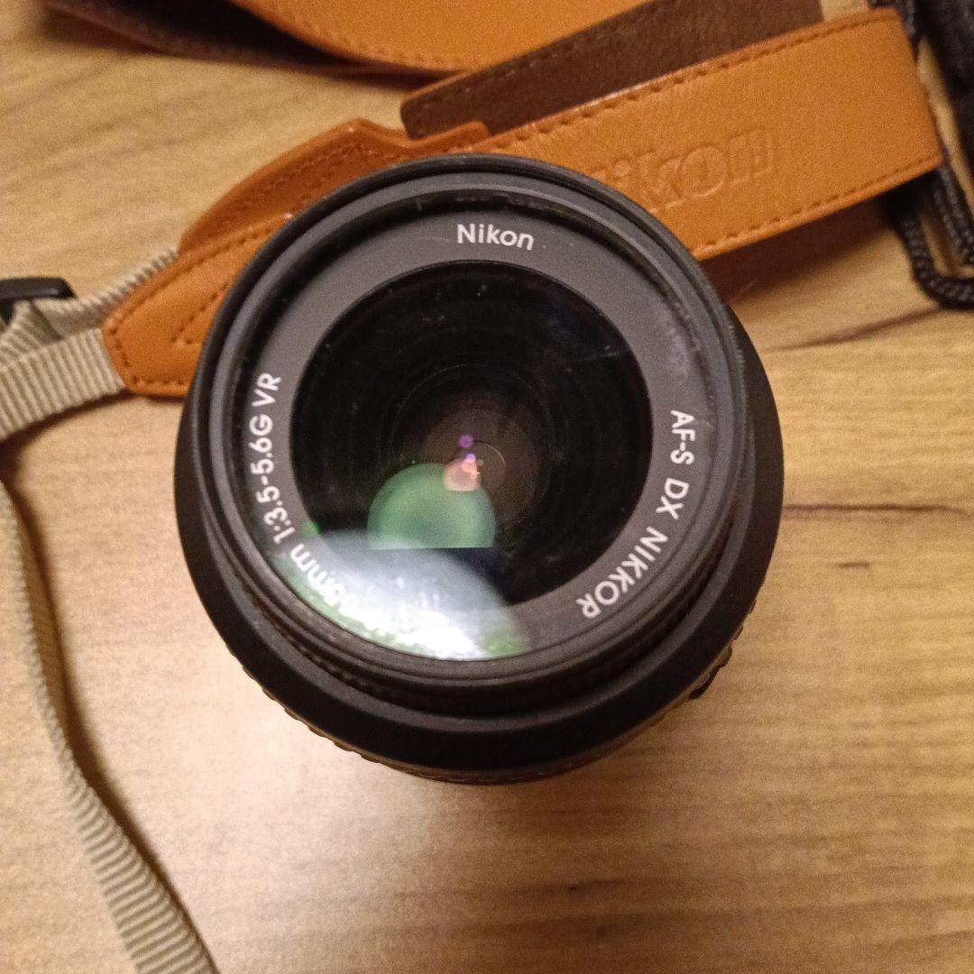 Nikon D5100 デジタル一眼レフカメラ ダブルズームキットストラップ付き