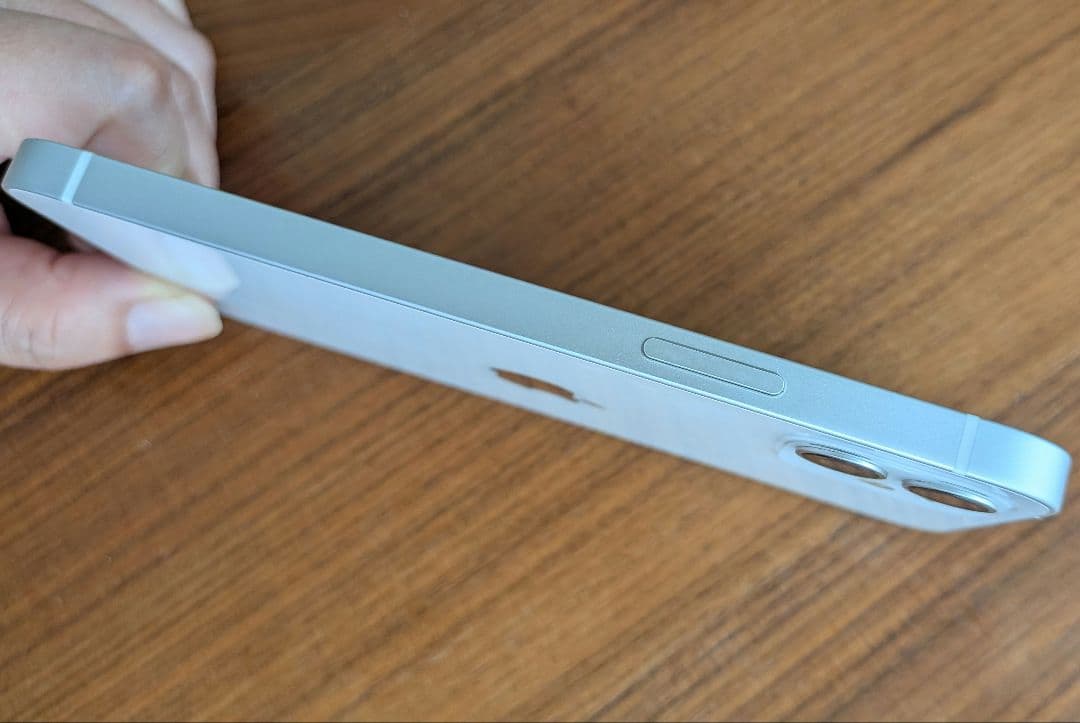iPhone 12 128GB ホワイト白　スマホ　アイフォン　スマートフォン