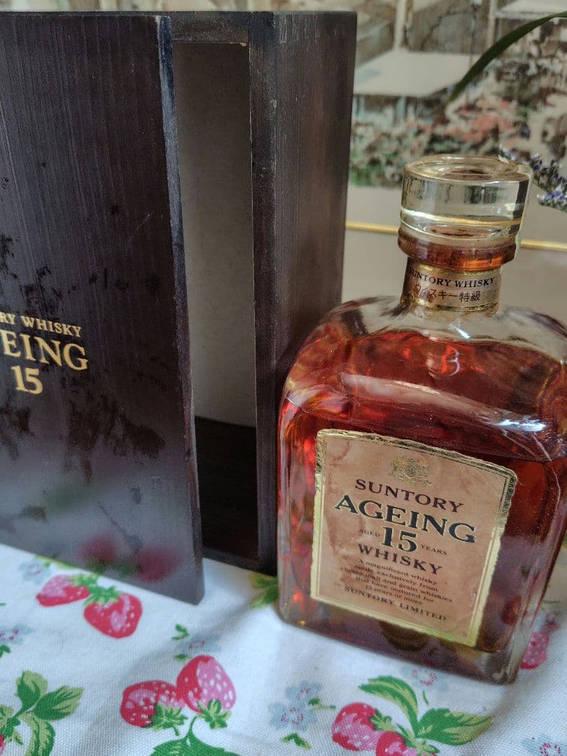 SUNTORY　WHISKY サントリー 　ウイスキー エイジング15年 木箱