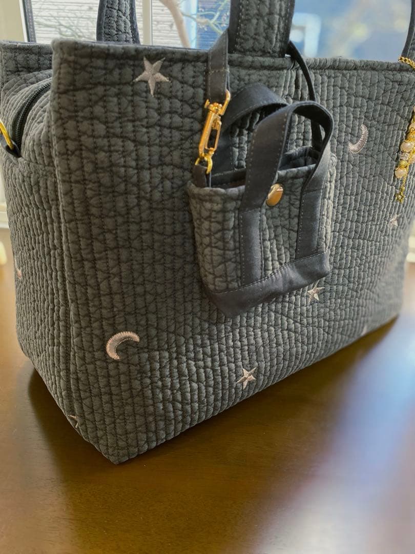 大きめ3ルームズヌビバッグ　ダークグレー×ムーンスター　3層構造　ハンドメイド