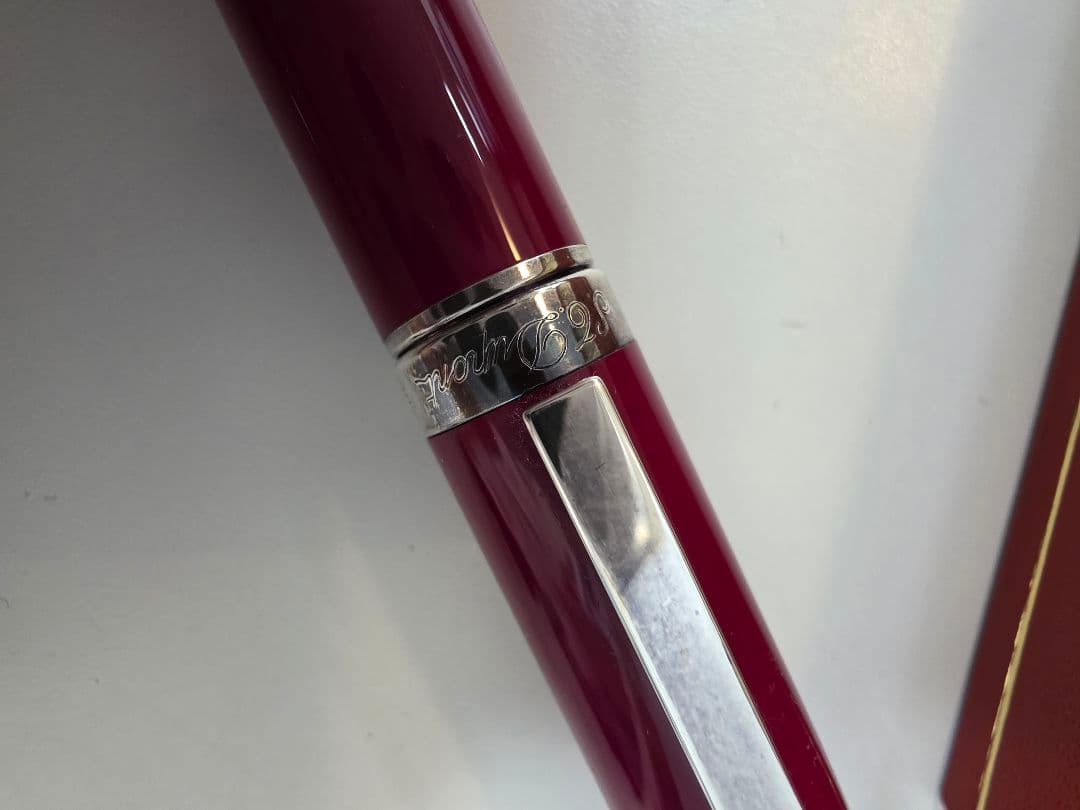 S.T DUPONT　デュポン　高級ボールペン
