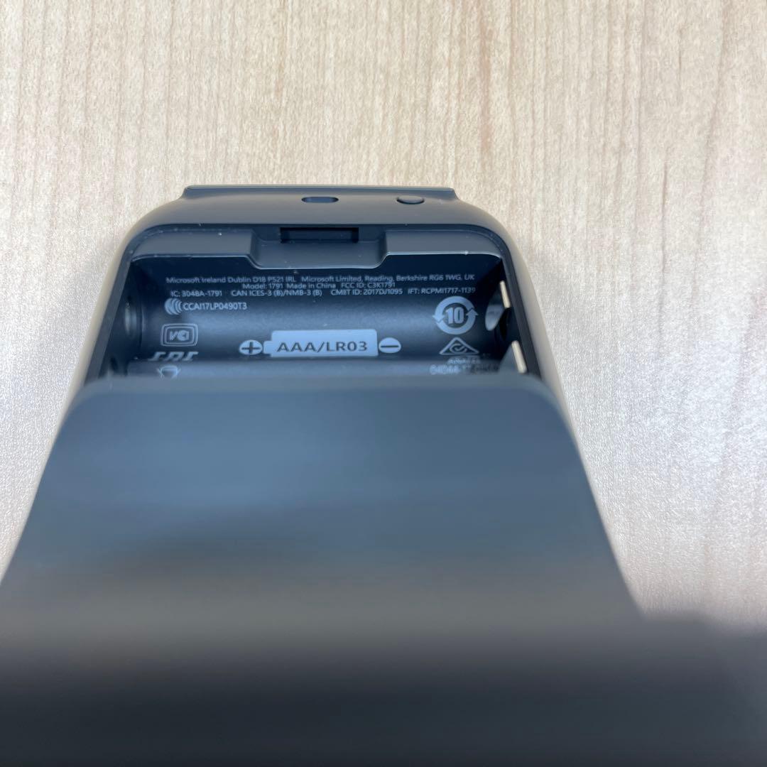 Microsoft Surface アーク マウス (ブラック)
