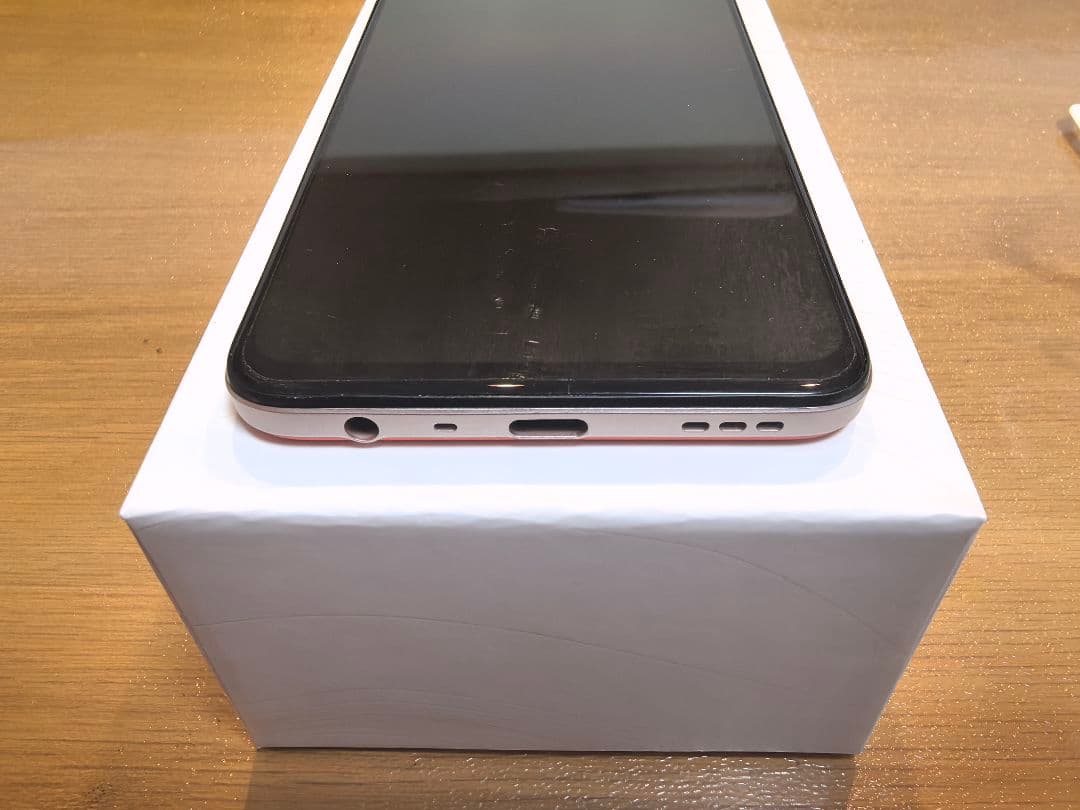 OPPO A73 64GB SIMフリー【中古・動作良好】