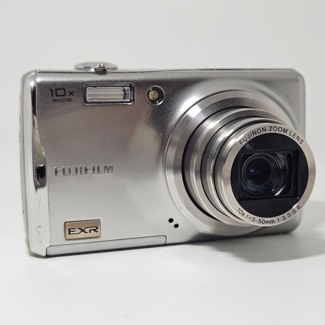 FUJIFILM FinePix F70EXR デジタルカメラ シルバー
