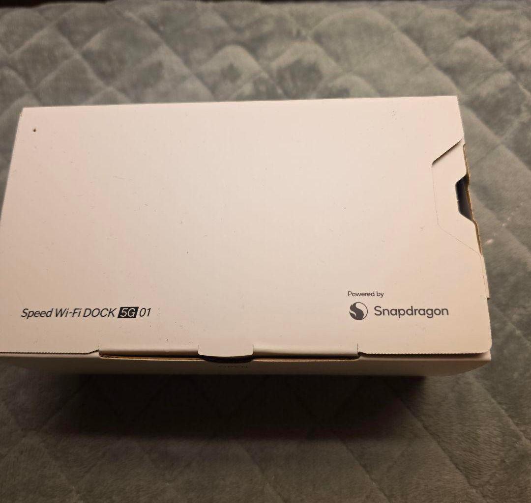 Speed Wi-Fi DOCK 5G 01 充電ドック