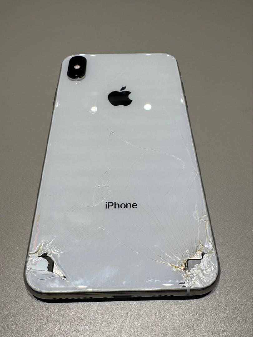 iPhone XS max 256GB シルバー
