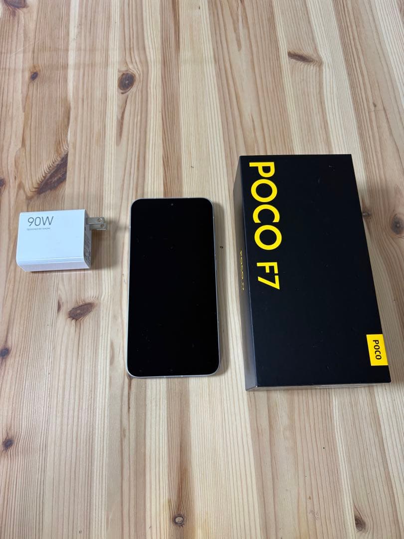 美品 Xiaomi POCO F7 12GB/256GB ホワイト 国内版
