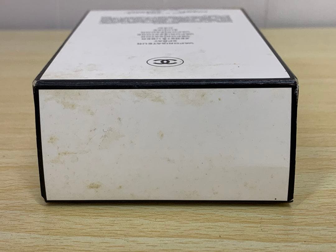 シャネル N°19 100ml オーデパルファム プードレ MM70401-4