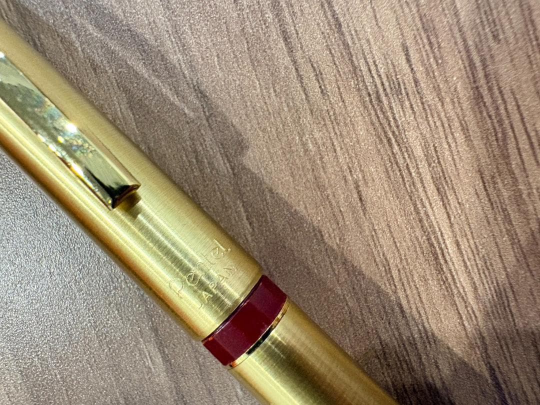 ボールペンまとめ売り CROSS ・三菱 ・Pentel ・京セラ
