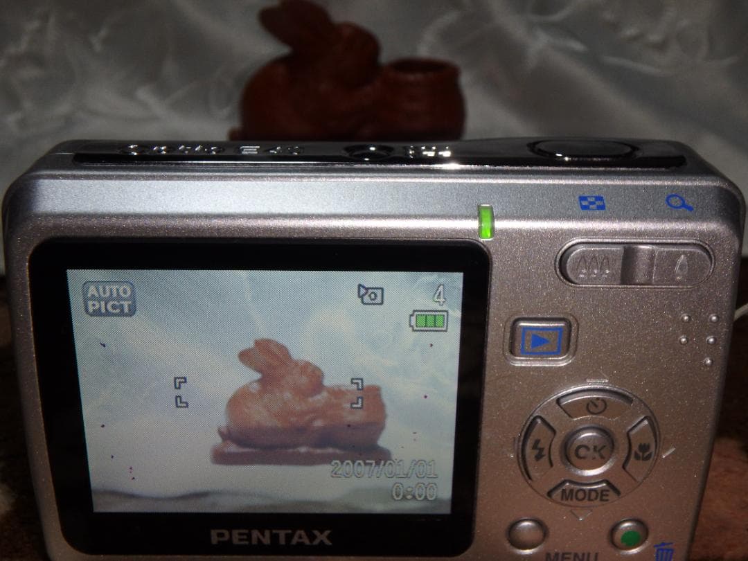 動作品 PENTAX OPTIO E40 デジタルカメラ　乾電池駆動