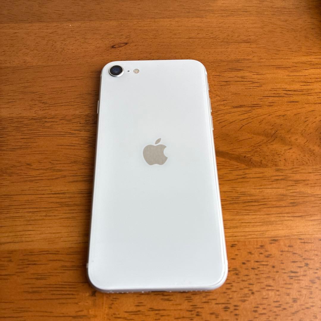 【動作品】Apple iPhone SE 64GB ホワイト SIMフリー 箱有