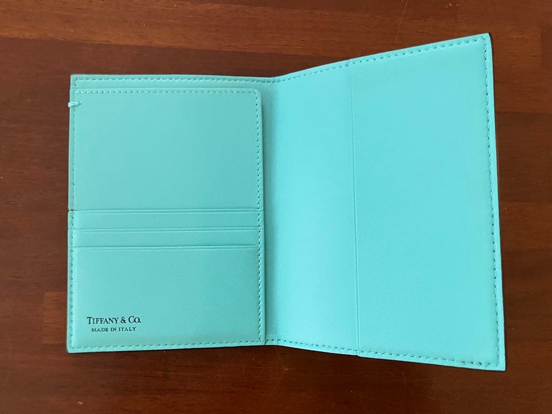 Tiffany & Co. 黒 レザー パスポートケース