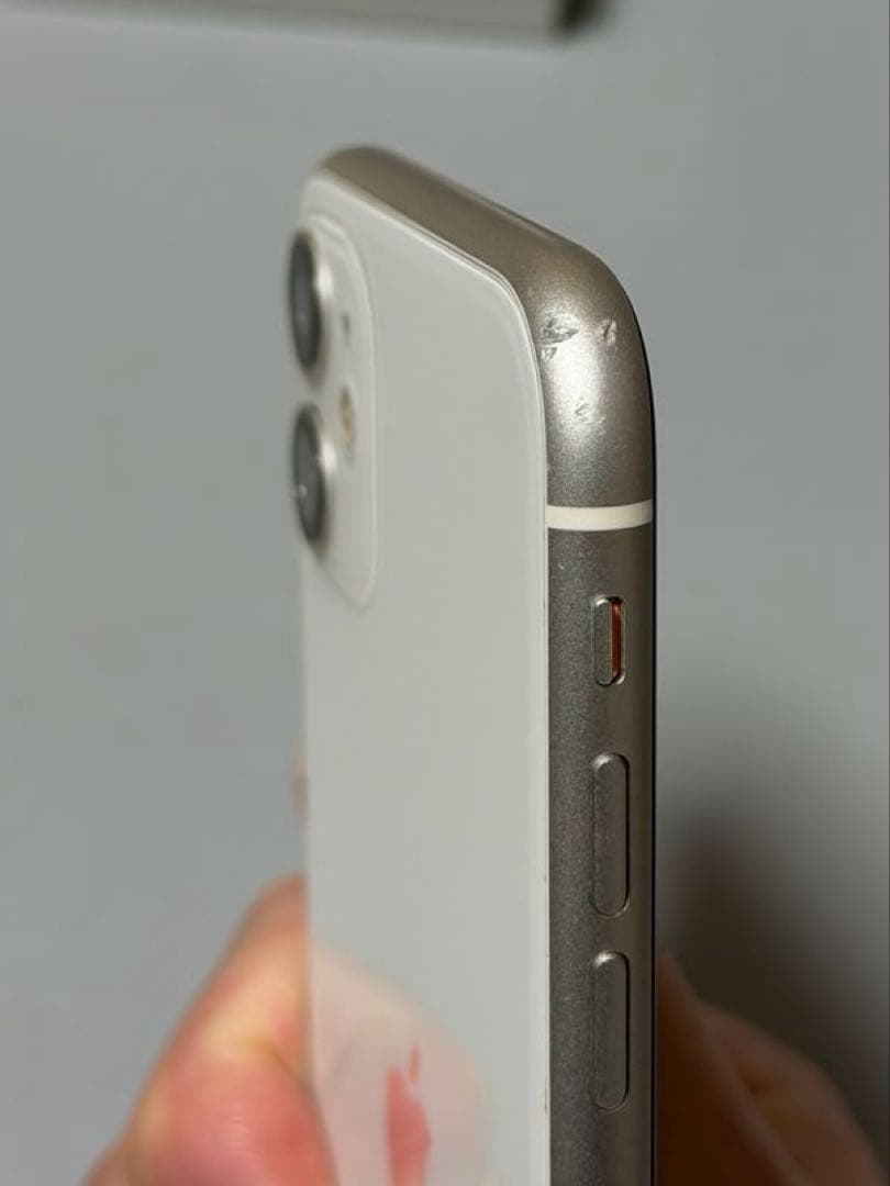 iPhone11 128GB SIMフリー ホワイト バッテリー73% 動作良好