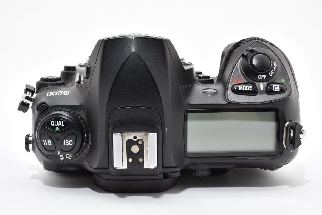★ショット数: 6229回・美品★ Nikon D200 ボディ #1282