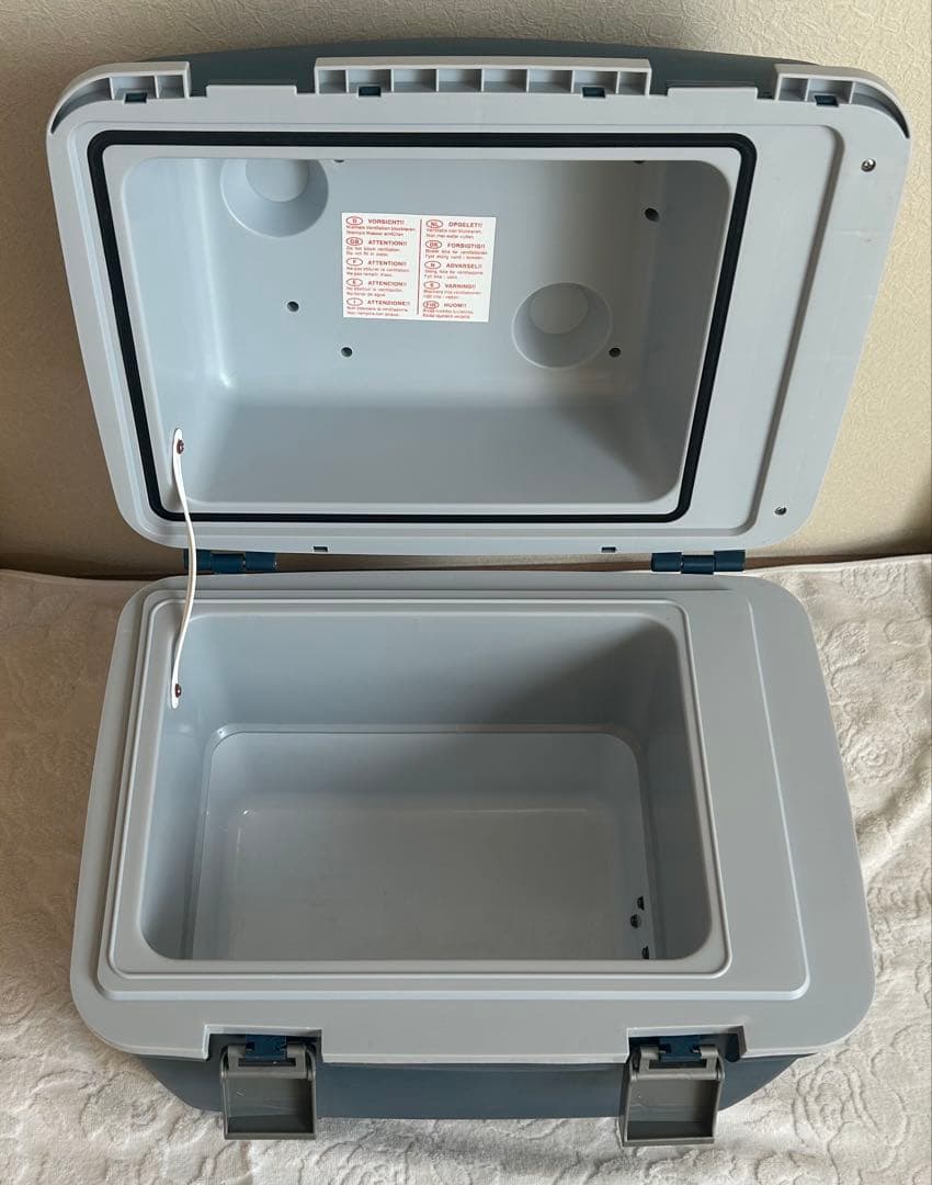 【再値下げ】車載ポータブル温•冷蔵庫 20L モビクール 家庭用専用アダプター付