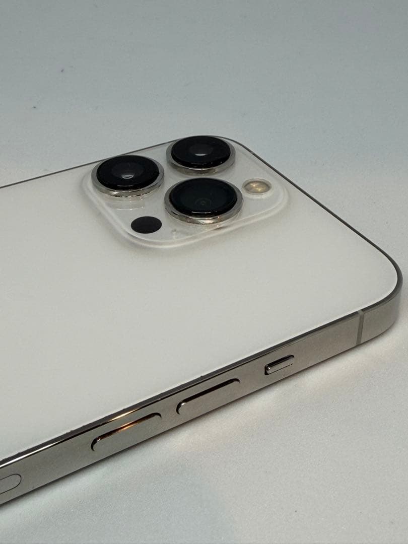 【バッテリー100％】iPhone13pro 256 GB SIMロックなし