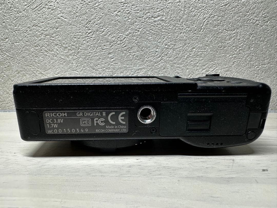 【充電器付】RICOH GR DIGITAL III リコー デジタルカメラ