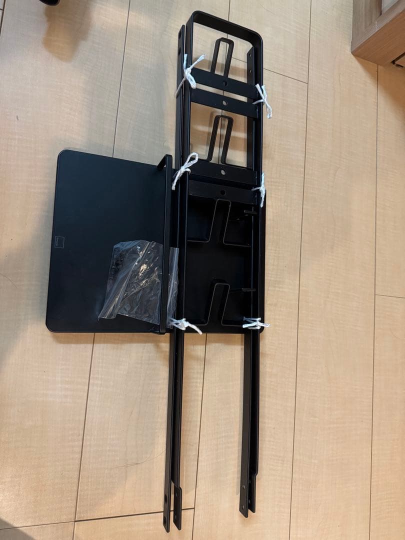 Dyson V7 fluffy towerスタンド、バッテリー交換済み