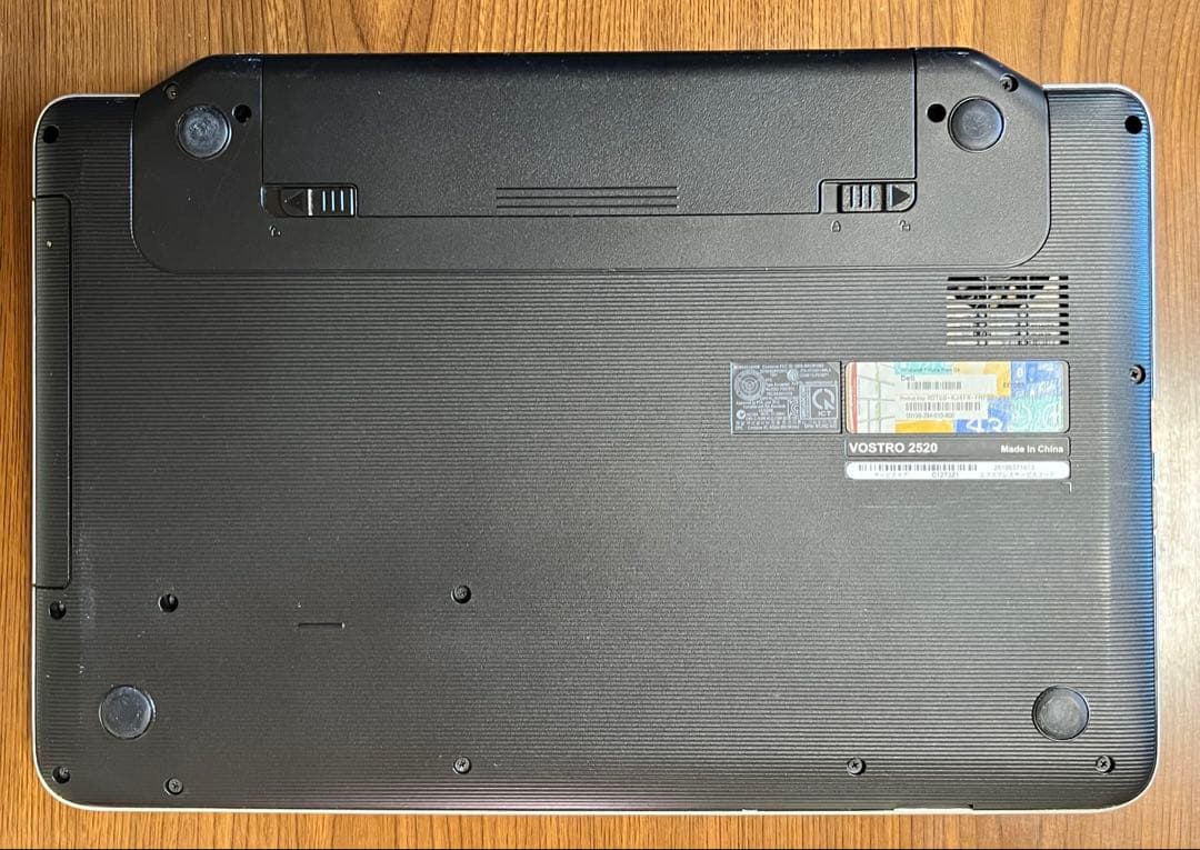 Dell Vostro 2520 ノートPC 15.6インチ　Windows11