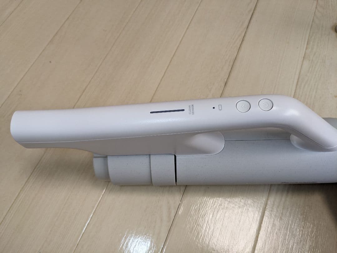Panasonic セパレート型コードレススティック掃除機 MC-NX700K