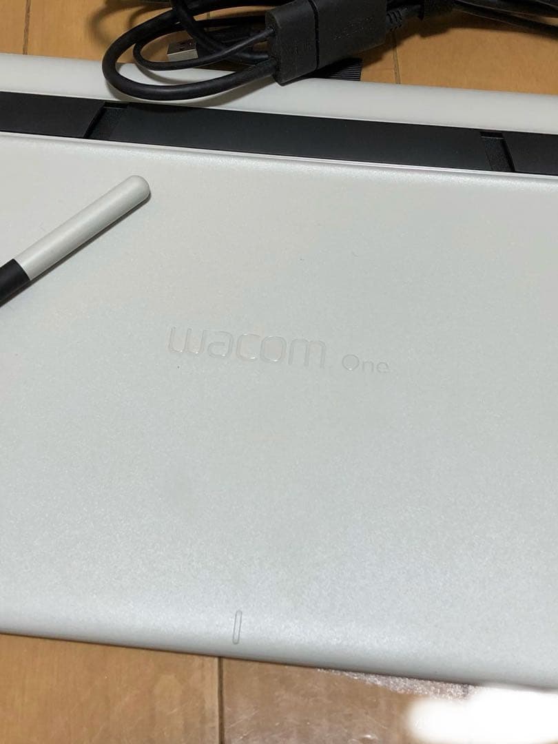Wacom one液晶ペンタブレット 本体