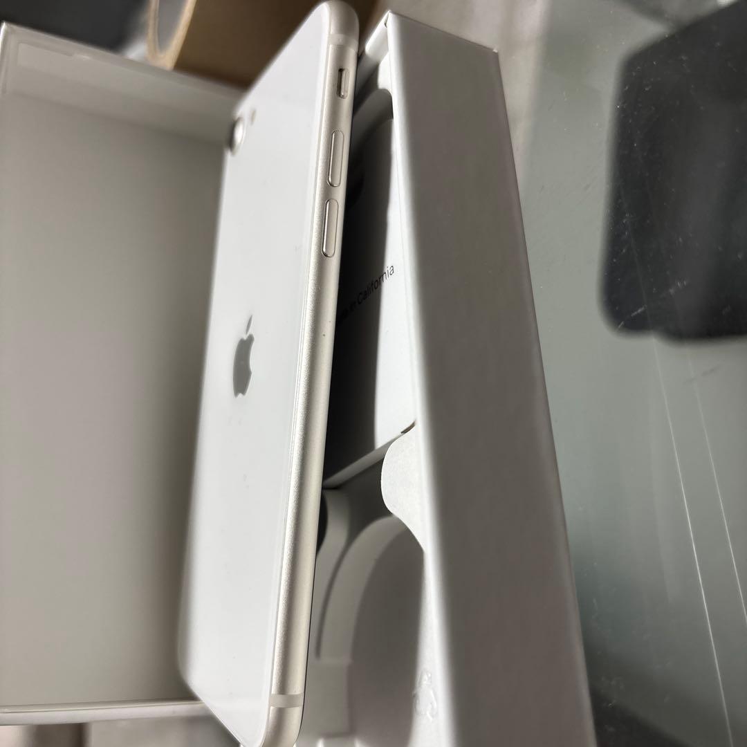 iPhoneSE (第3世代)128GB