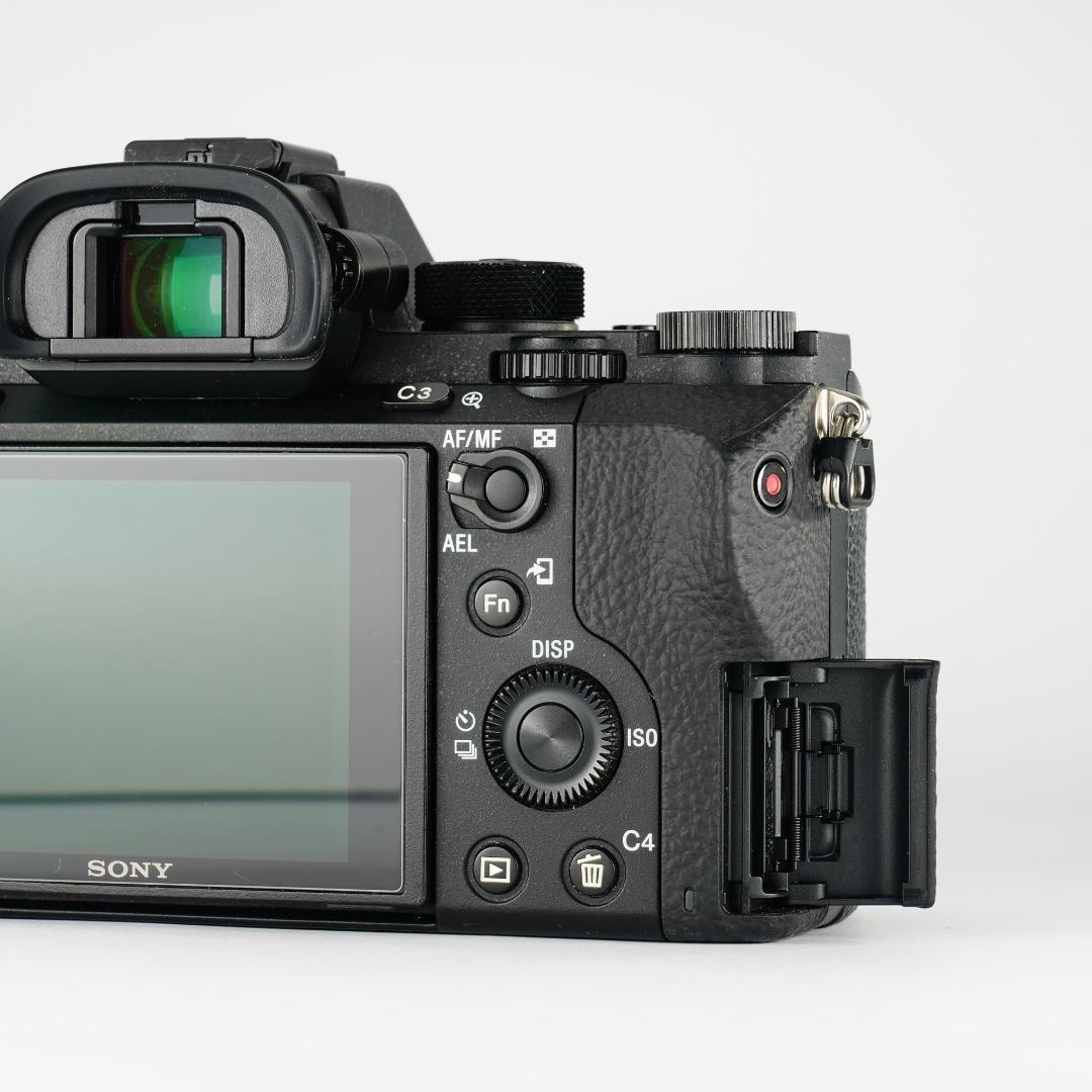 【暗闇を光に変える】Sony α7S II 星空4K動画 ISO409600