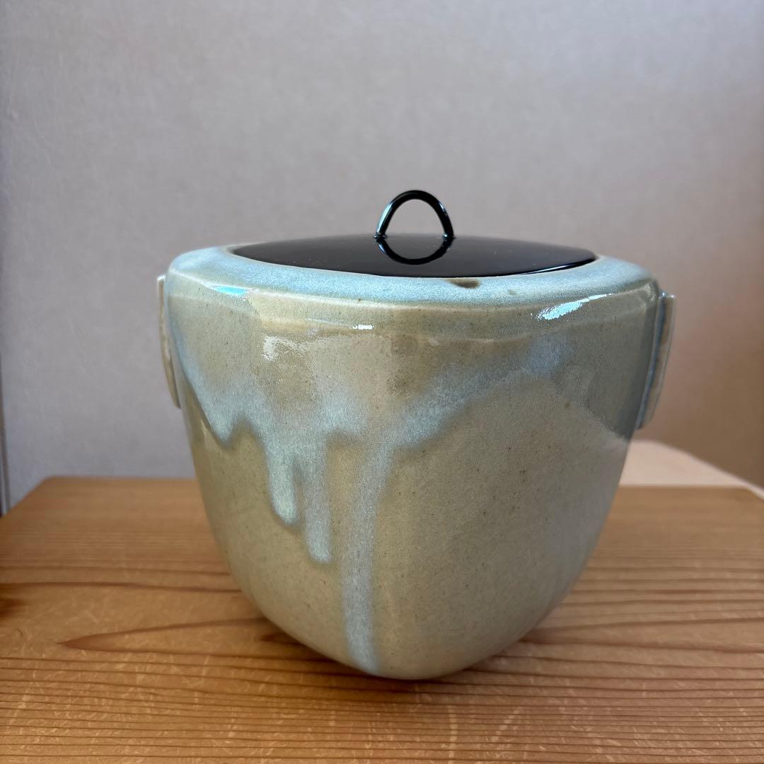膳所焼ぜぜ　すっきりとした色味　口四方水指　陽炎園