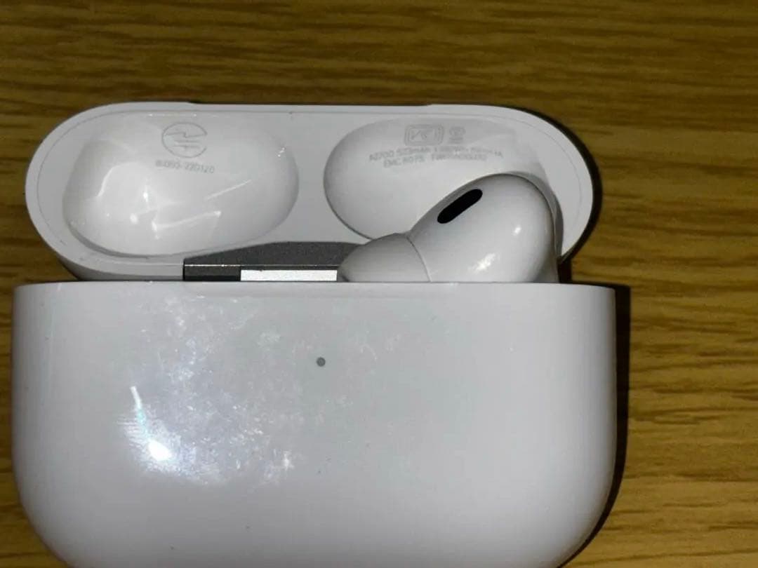 AirPods pro2 右耳 充電ケース付き