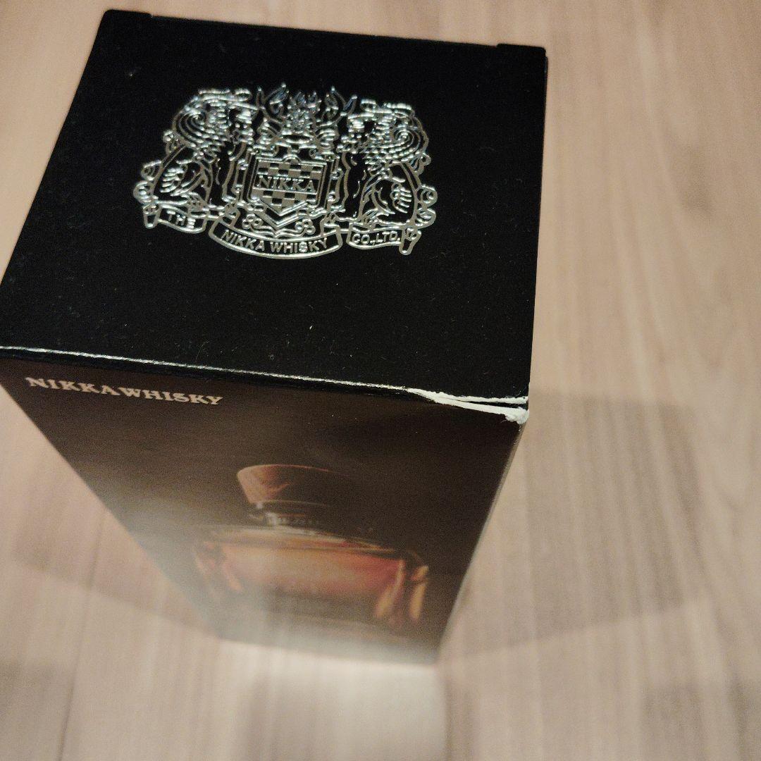 ザニッカ　THE NIKKA Tailored 700ml 43%