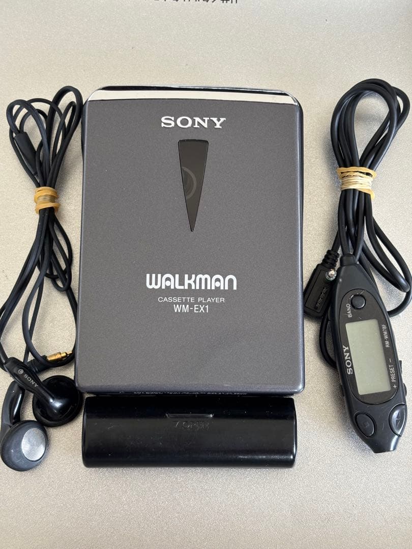 美品　SONY カセットWALKMAN WM-EX1