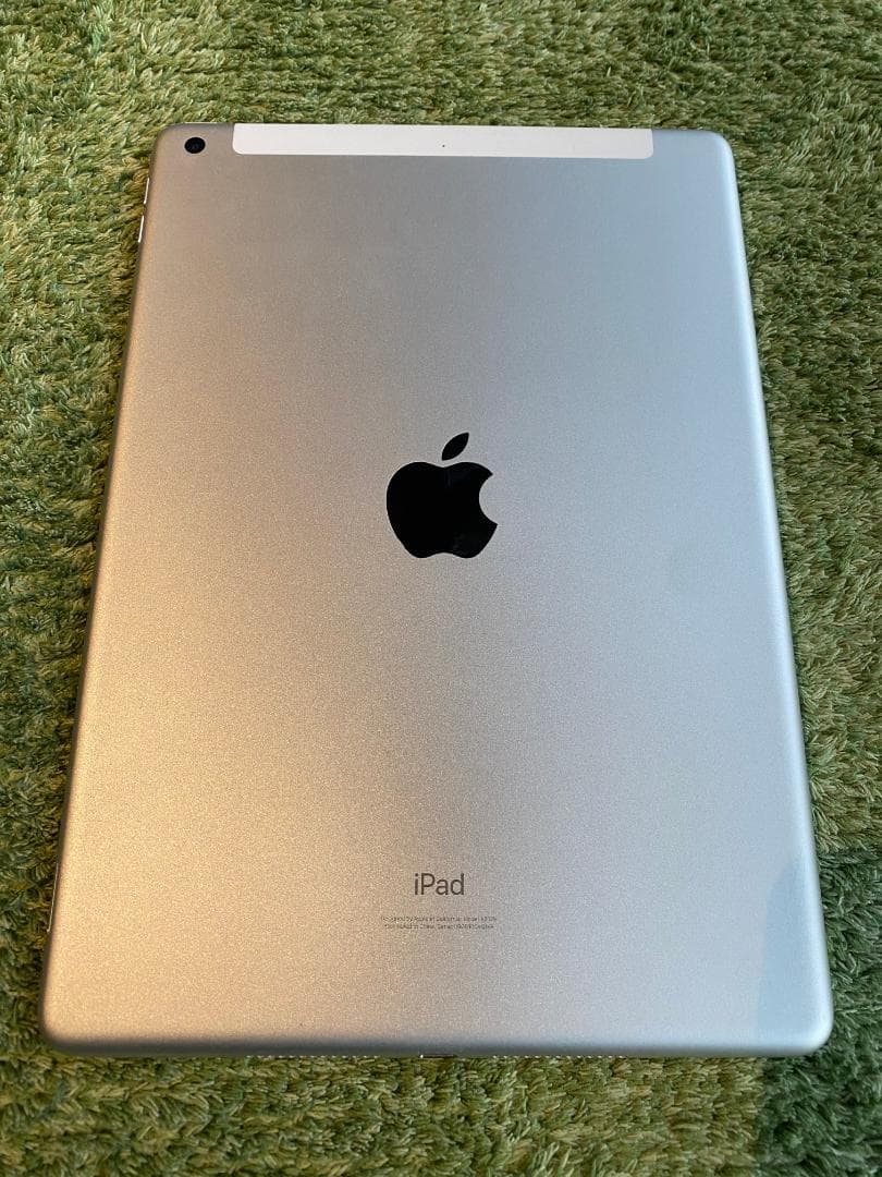 値下げ　iPad 8 Wi-Fi+Cellular 128GB