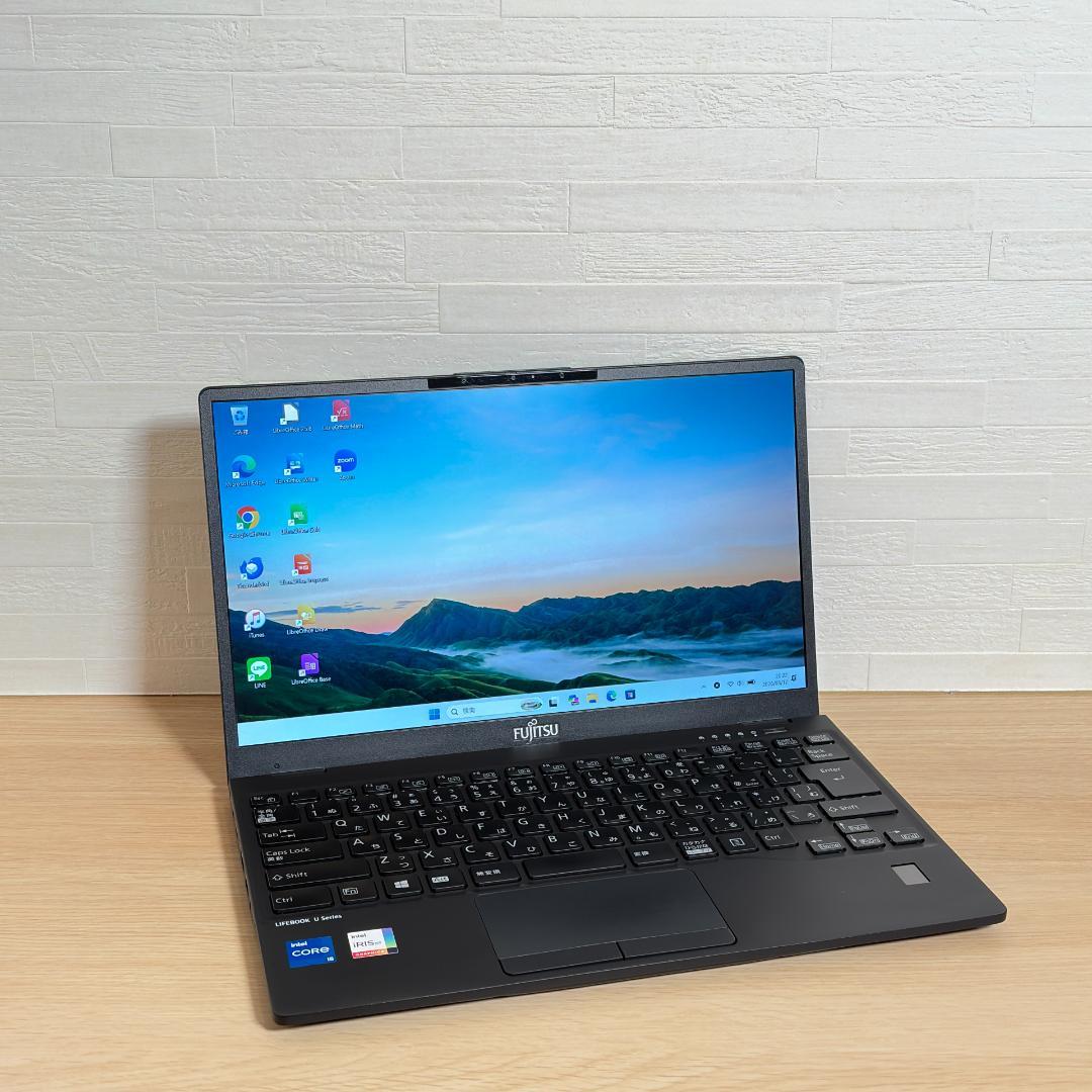 富士通　11世代i5　高年式　美品　ノートパソコン　Windows11　31