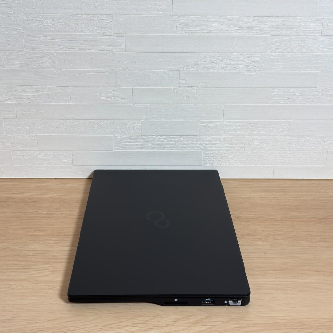富士通　11世代i5　高年式　美品　ノートパソコン　Windows11　31
