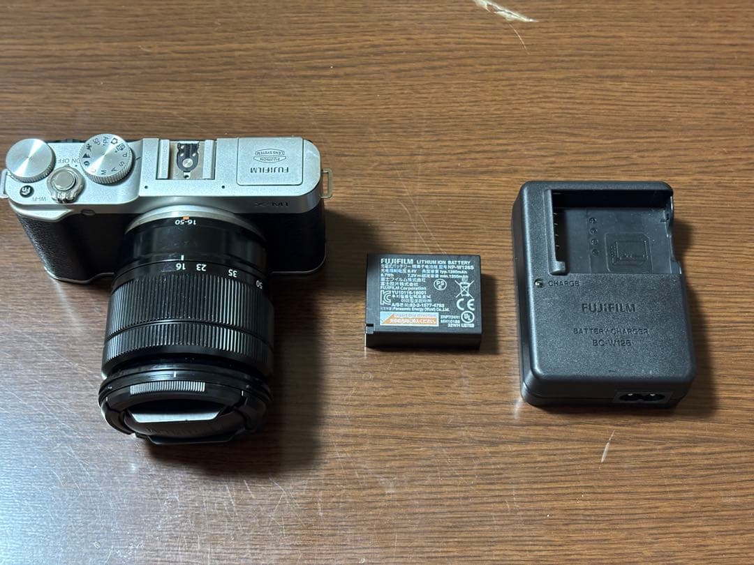 FUJIFILM X-M1 レンズキット 動作確認済み 使用感あり