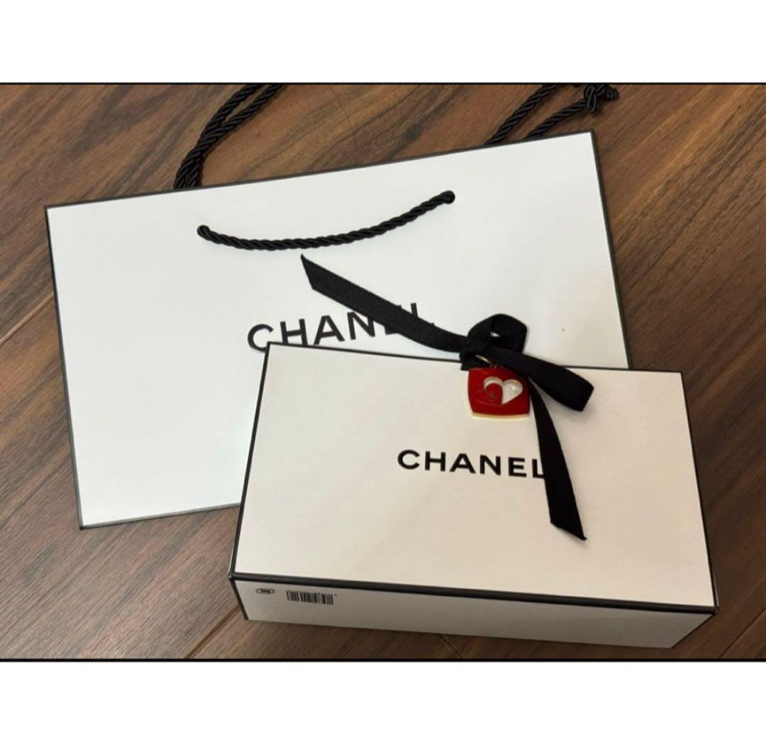 CHANEL レ キャトル オンブル　アイシャドウ　29 新品　未使用　デニム